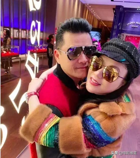 吕良伟第三次婚姻多大年纪,吕良伟爱情婚姻