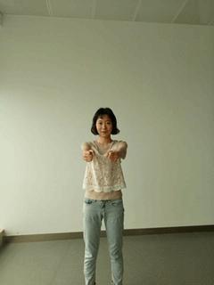 太神奇了！这9个动作天天练，全身经络都疏通了（附真人示范）