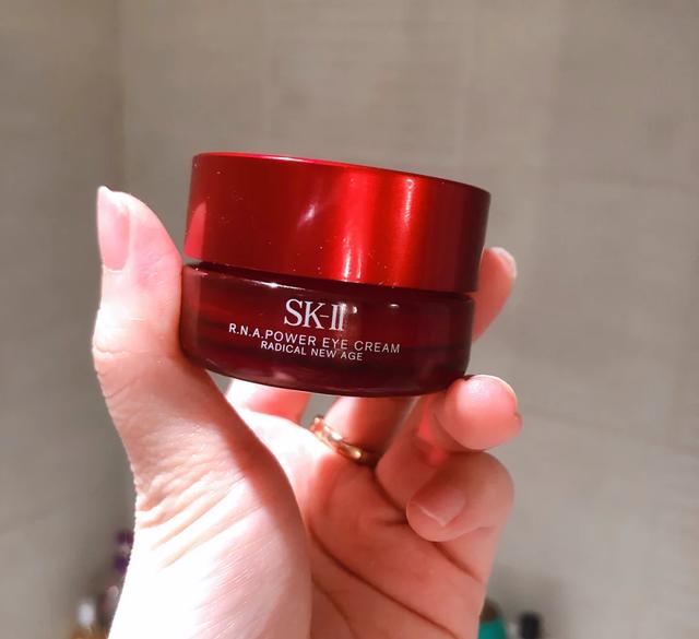 眼霜推荐去细纹黑眼圈补水,淡化细纹紧致的眼霜排行