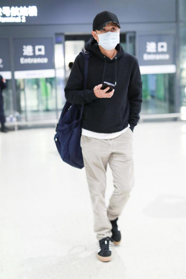 洋气潮流卫衣运动装,卫衣运动鞋搭配