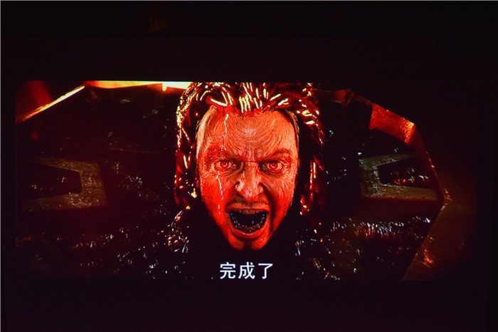 便携投影极米play超悦,极米play超悦版投影感觉有点歪