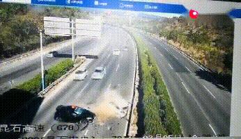 大货车倒车注意什么,货车倒车怎么避免事故