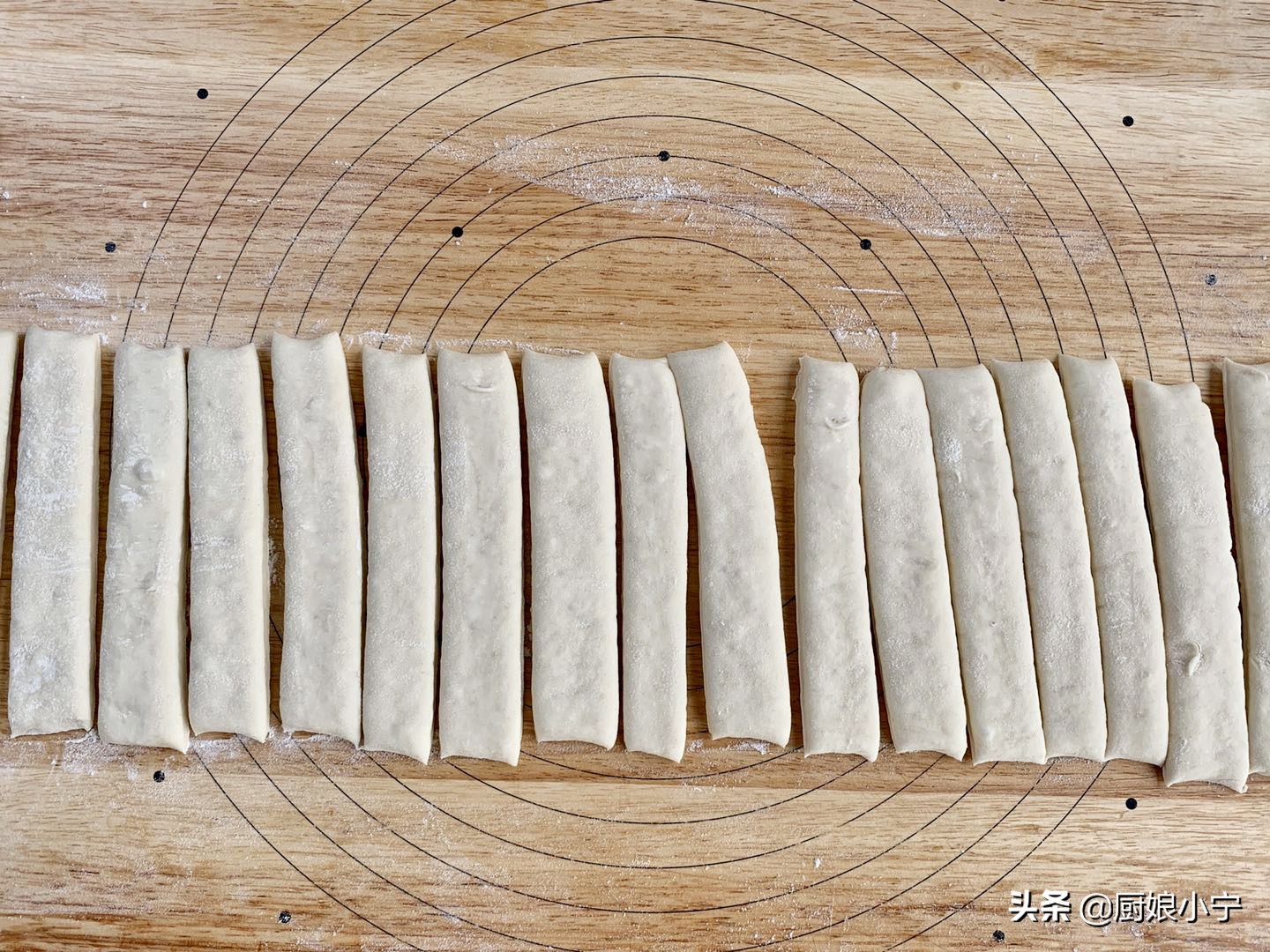 油条正宗做法和配方不加蛋,油条不要小苏打粉家常做法