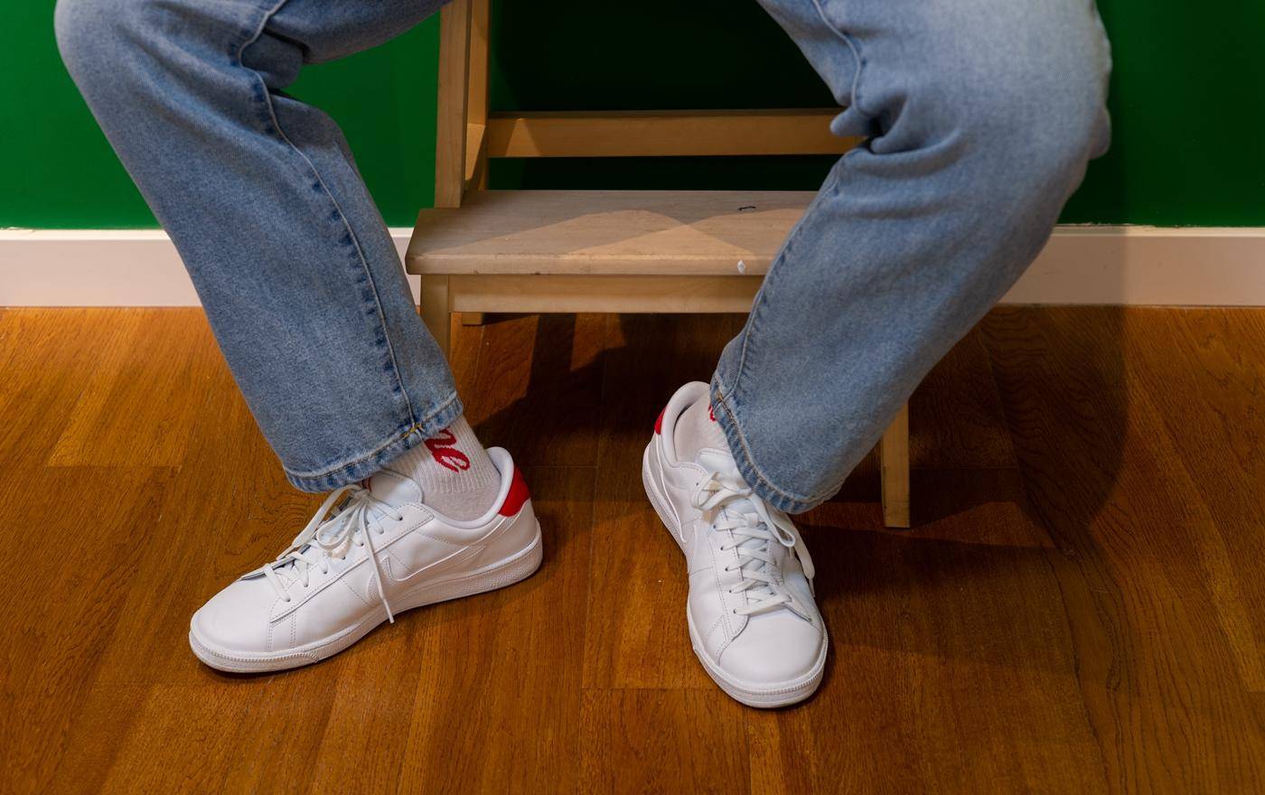 阿迪和彪马小白鞋,阿迪与耐克同类鞋科普