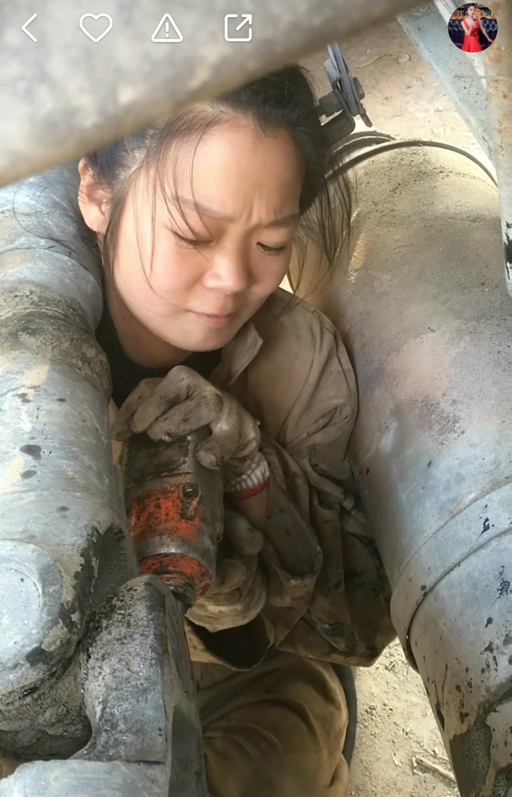 每天记录浑身油污的汽修生活，潇洒哥290万快手粉在关注他什么？