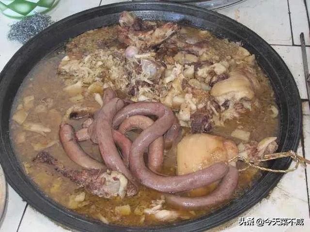 杀猪菜是东北饮食文化的传承,揭秘东北杀猪菜的文化密码