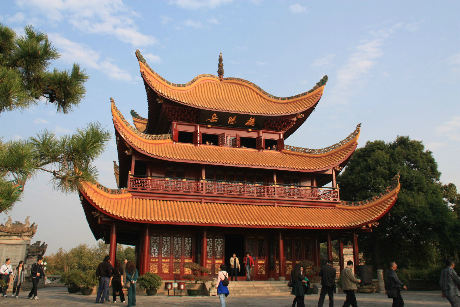 中国的十大古楼,中国旅游十大名楼