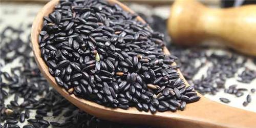 黄米红米绿米的区别,红米黑米饭区别