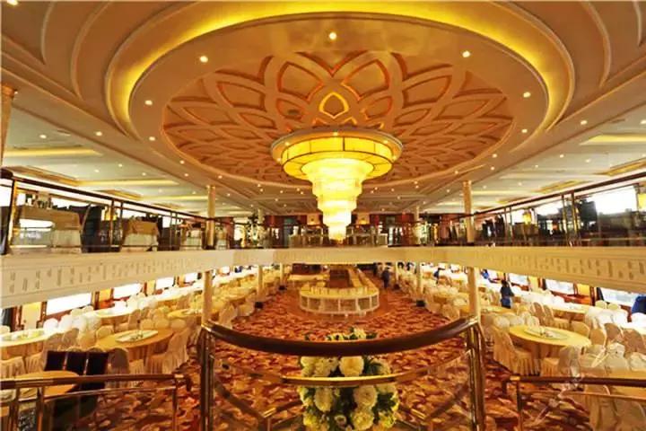 世界顶级豪华游轮合集,世界上7个不可思议的豪华游轮