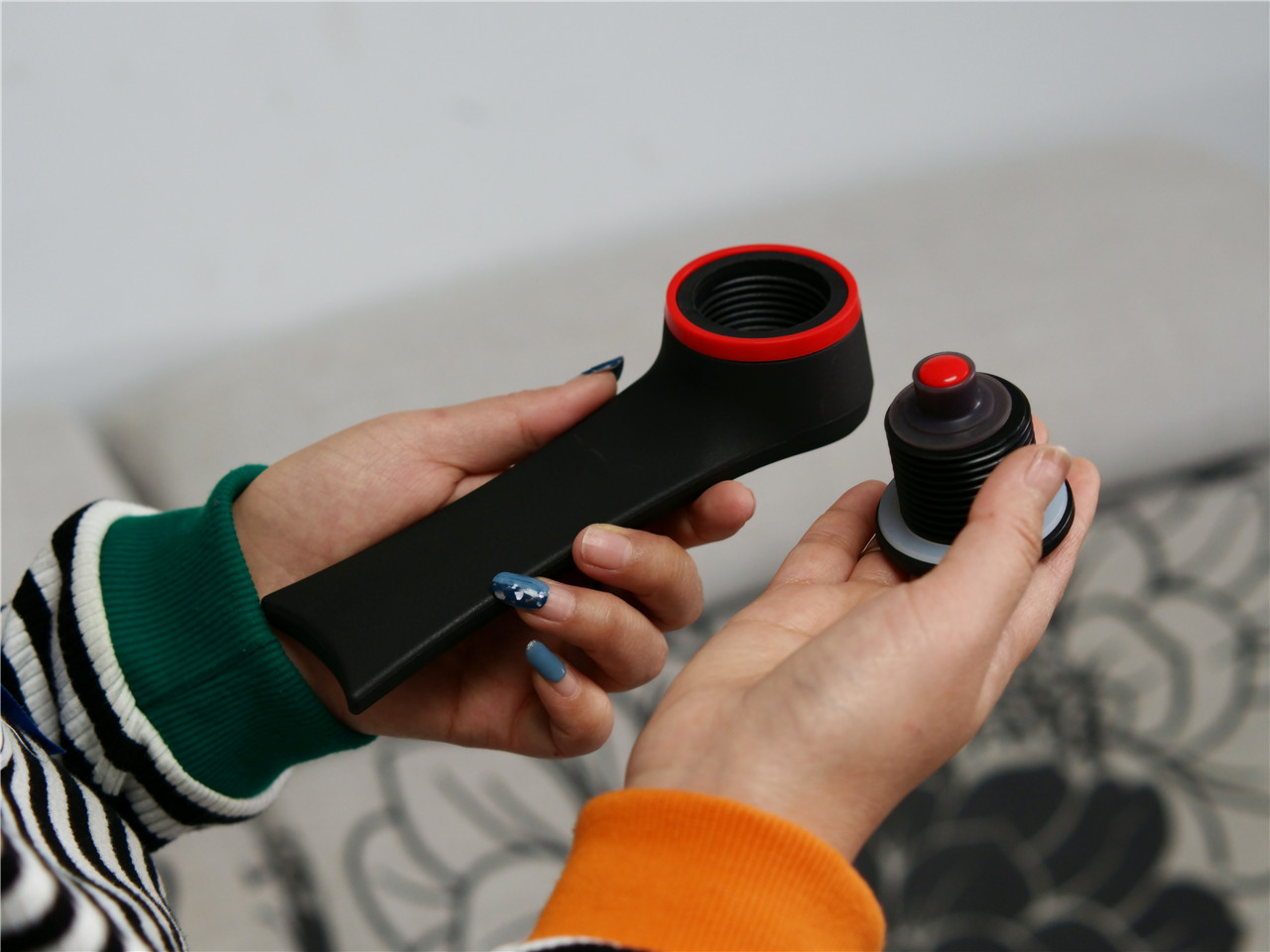 英国帝伯朗灵感系列紫钻钛金多用锅让居家烹饪变的快乐起来