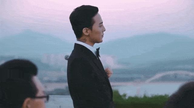 权志龙跟nike联名的鞋子,权志龙小雏菊联名鞋发售时间