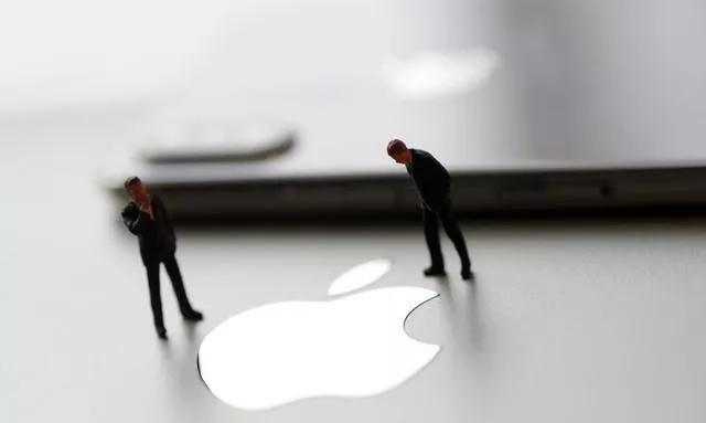 全球公司市值排名前十名的公司，中国两家上榜