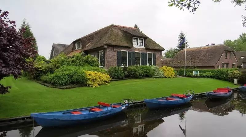 网友评出全球最值得去的50个地方,cnn评世界十大绝美旅行地