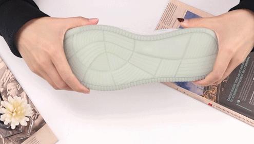 别再盯着外国大牌了！潮鞋选国货之光，100种时髦穿法随便造