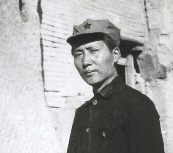 吃苦耐劳、大难不死,在外国记者*诺斯**眼中,毛主席是个怎样的人?