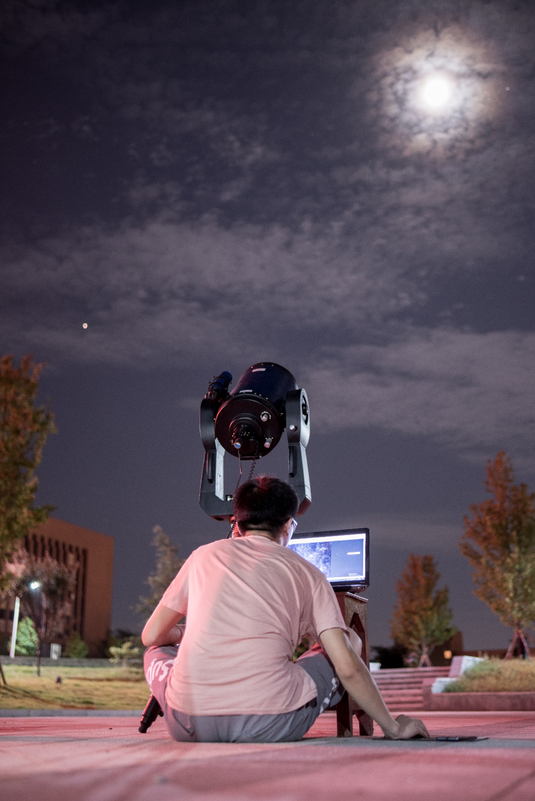 花式搞电脑,花式投影仪玩法