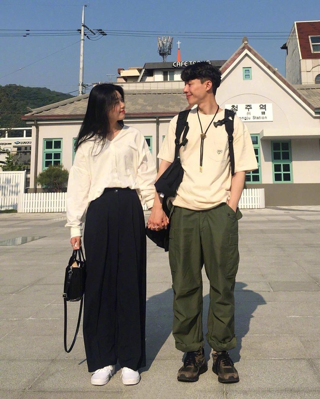 情侣初秋穿搭高级感,非常有气质的夏季情侣穿搭