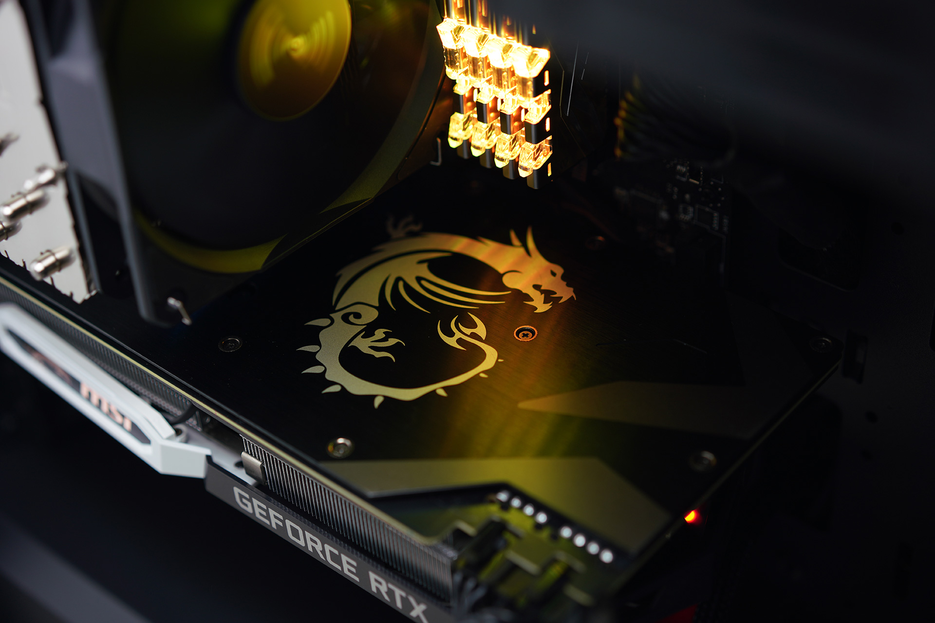 中奖了一个300元的散热却去装了台万元游戏主机？