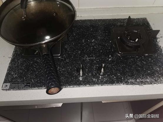 美的燃气灶爆炸怎么回事,美的灶具爆炸