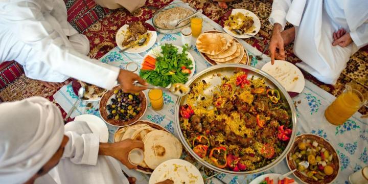 去迪拜旅游怎么带费用,去迪拜旅游带多少钱合适