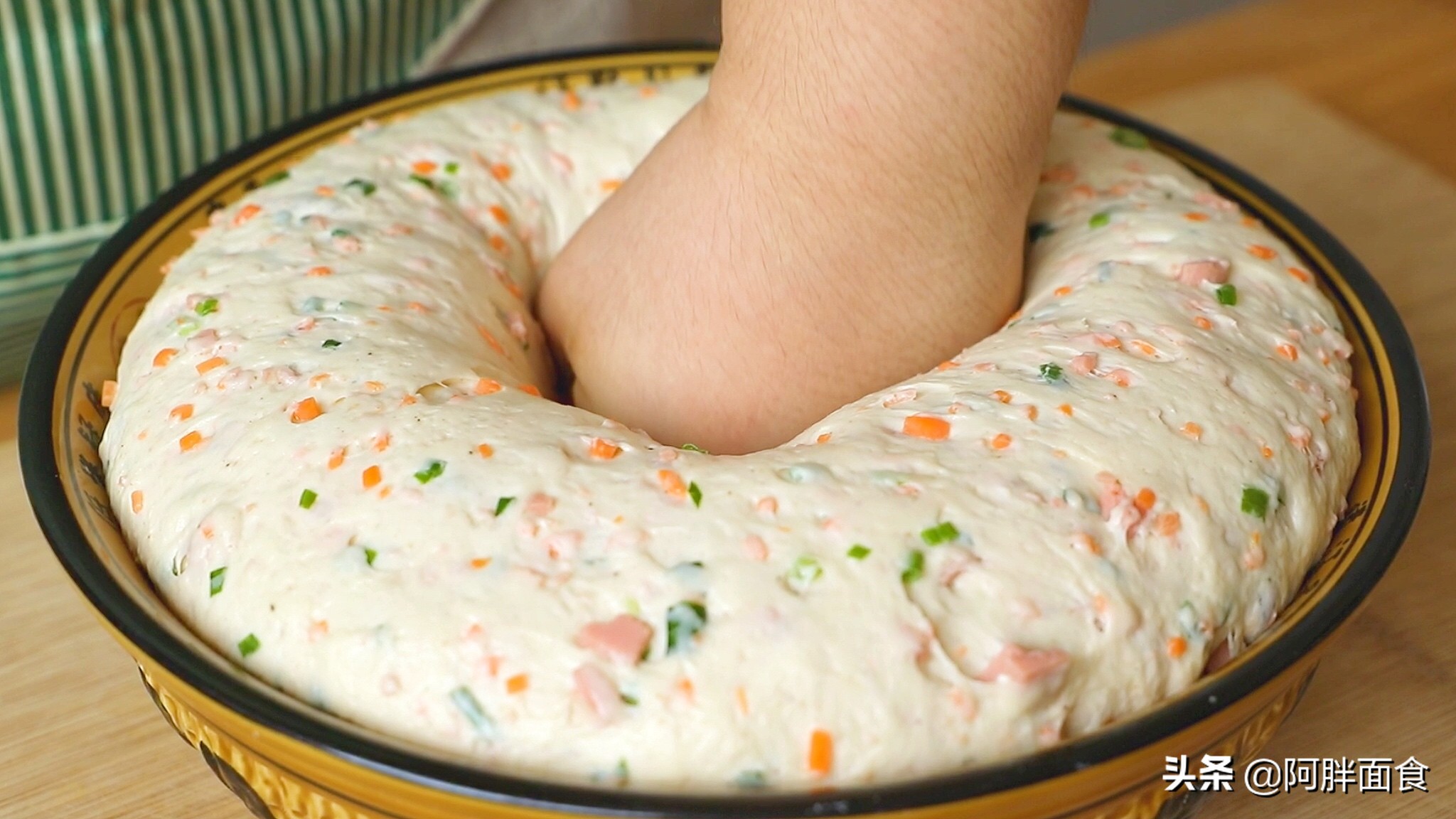 小笼包子冬天的做法和发面全过程,冬天发面不用酵母发酵的最快方法