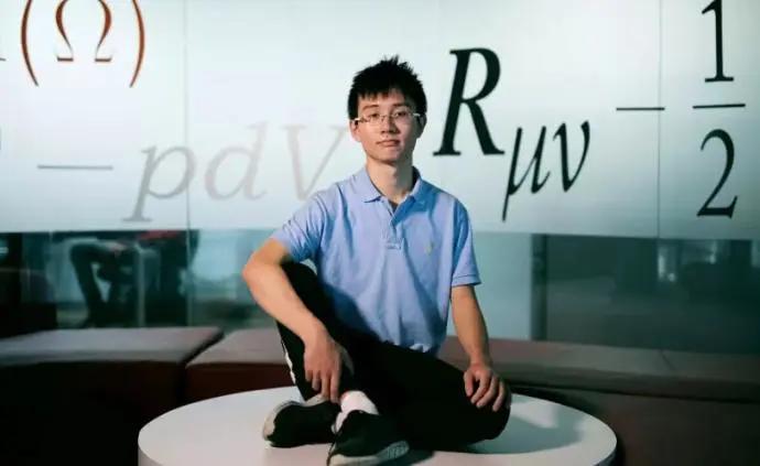 突破石墨烯研究的科学家曹原简历,为什么石墨烯顶尖人才曹原要出国