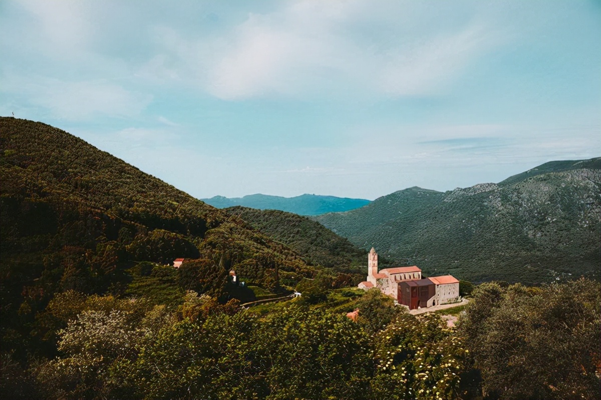 修道院改造视频,修道院建筑全景