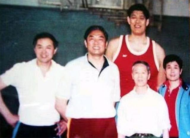 穆铁柱的身高是多少米,穆铁柱子女状况