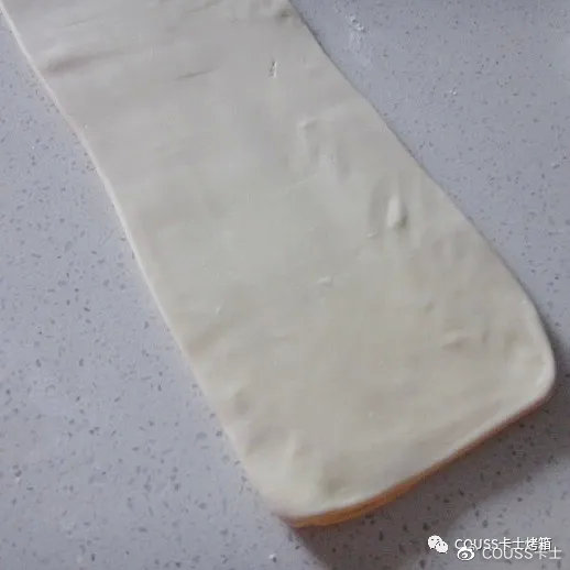 卡仕达酱酥粒面包,卡仕达酱蛋奶味面包