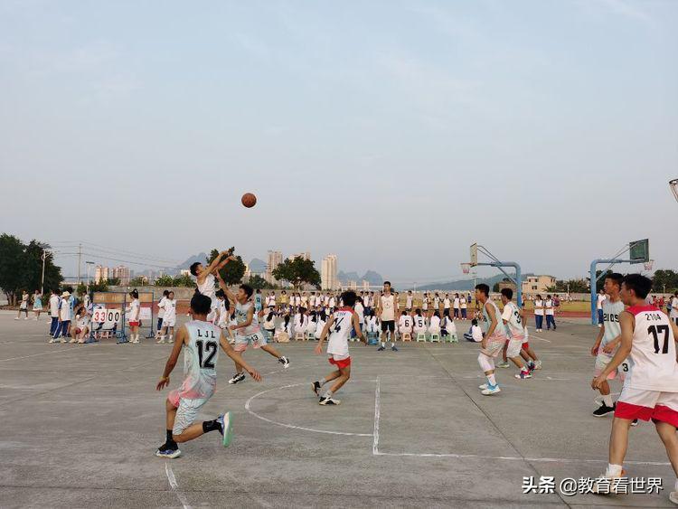 篮球赛顽强拼搏,柳城县中小学生篮球赛