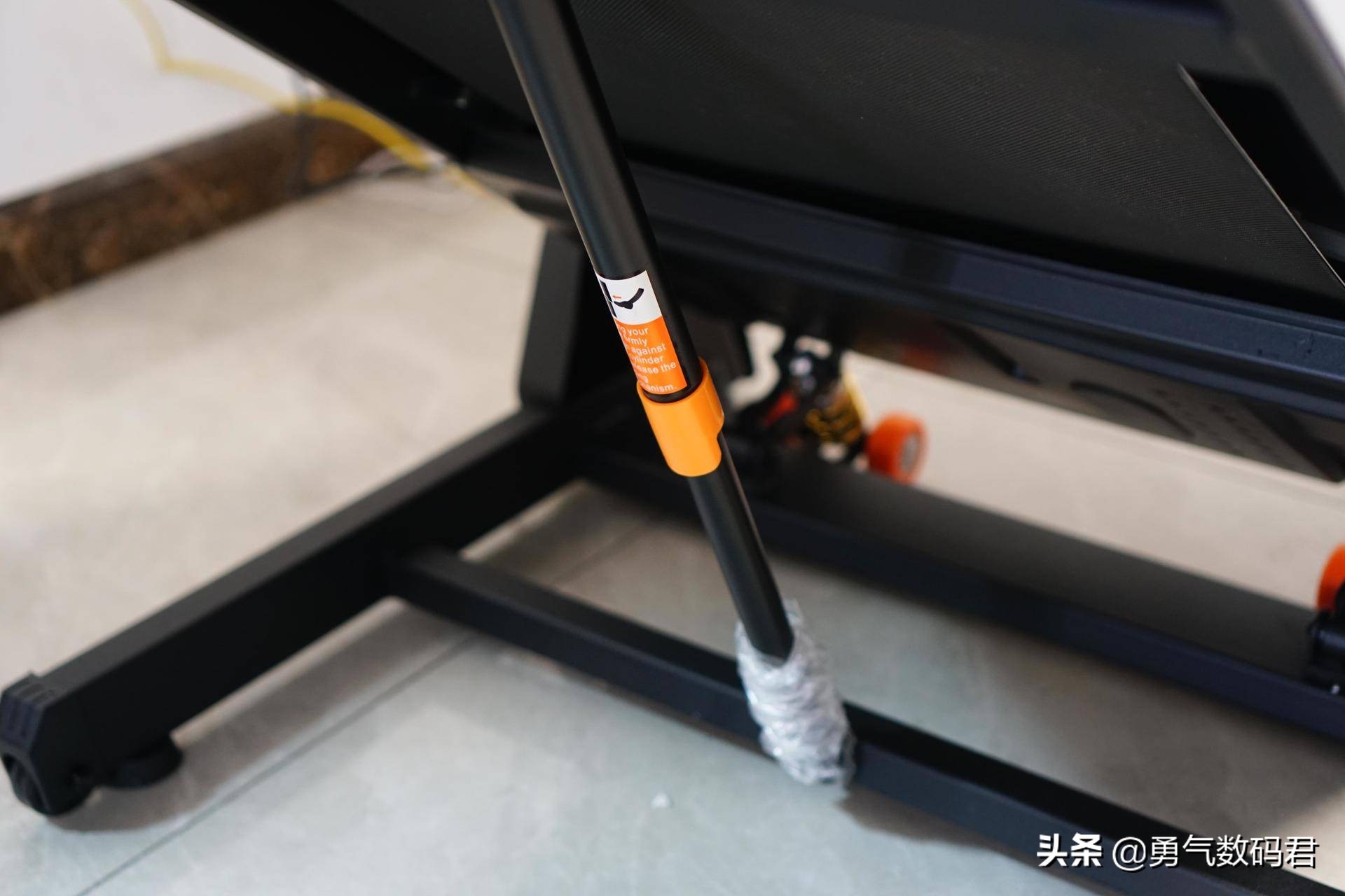 华为hilink立久佳智能跑步机,华为生态跑步机亿健