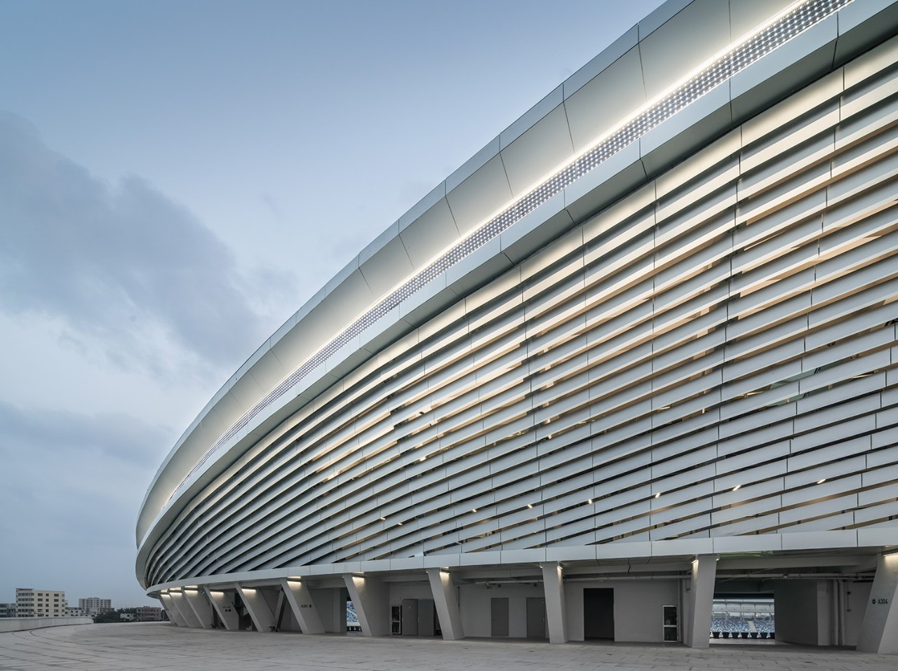 海口五源河体育场内场效果,海口五源河体育中心内部图