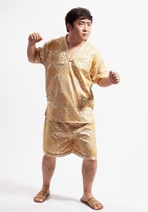 东北洗浴有多野？情感在粗暴的搓泥中升华