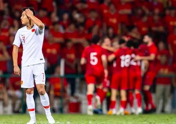 为什么说中国足球玩不起,为什么中国足球普及度这么低