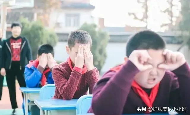 用什么护肤品能让黑眼圈快速消除,消除黑眼圈怎么护肤