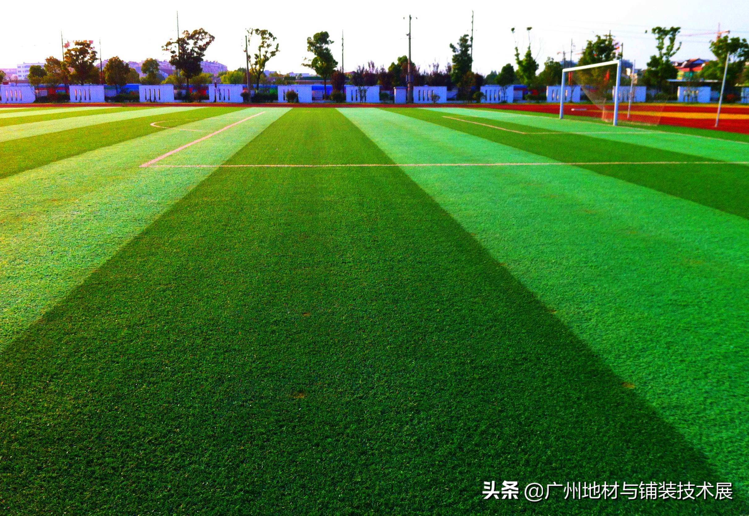 人造草坪生产机视频,人造草坪机械设备全套