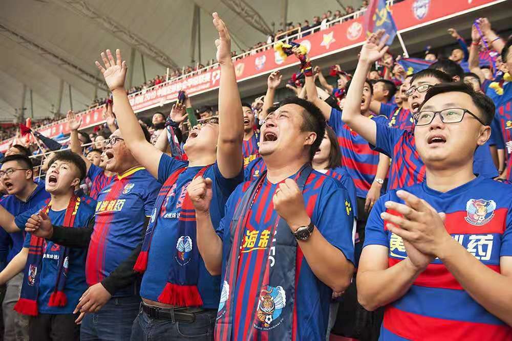 青岛黄海队冲超时刻,青岛黄海冲超视频