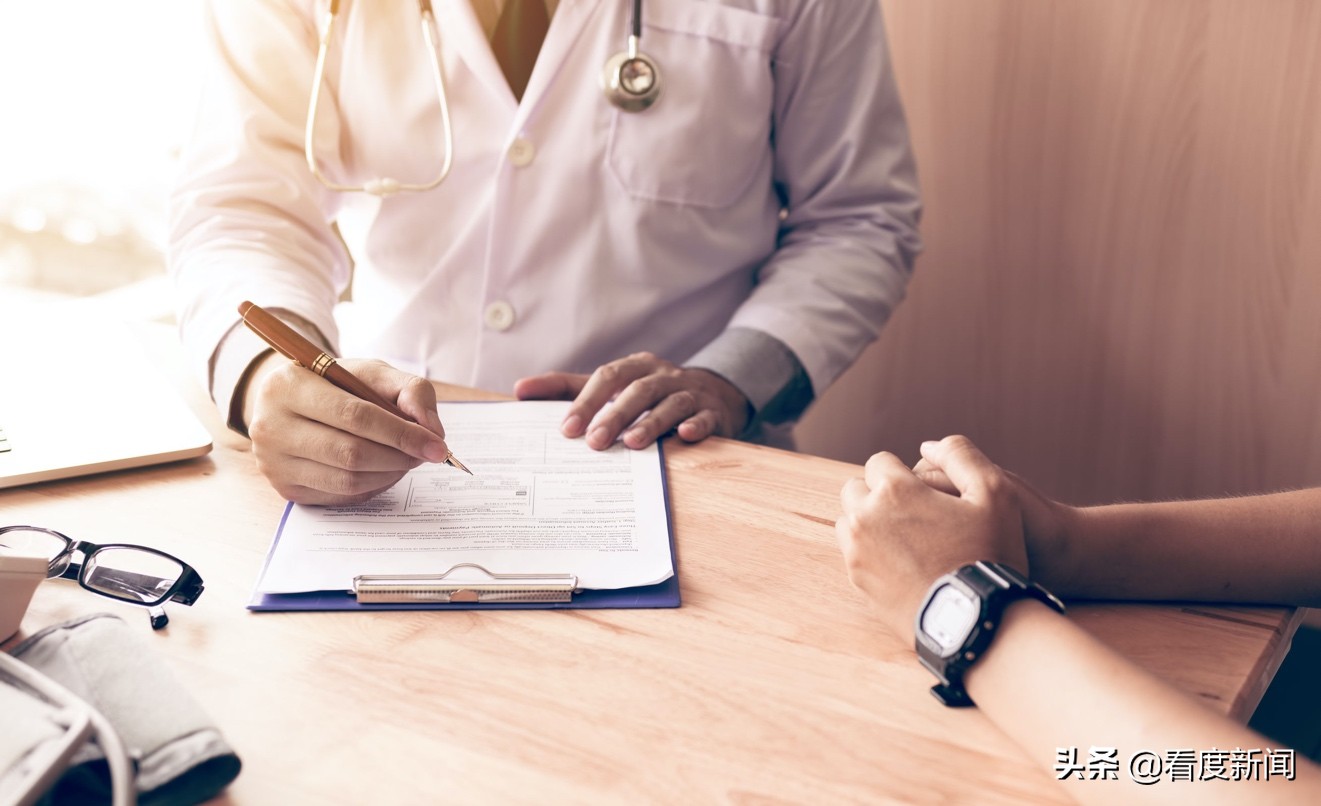 维生素C治疗新冠肺炎有用吗？日常补充维C该怎么补？