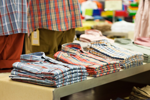 买衣服如何讲价攻略 (买衣服讲价小技巧有哪些)