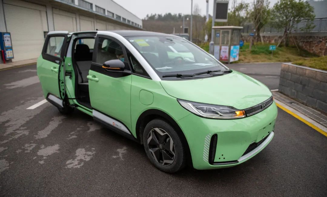 买车不如坐滴滴,现在买新车跑滴滴值不值