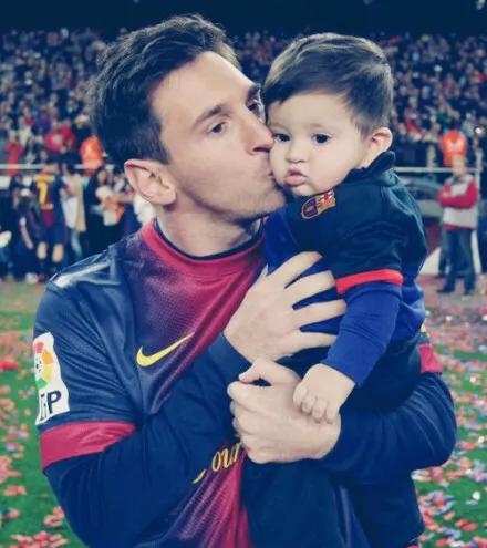 足球界之绝代双娇