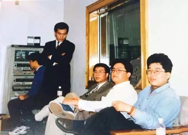 央视演播厅韩乔生,央视韩乔生