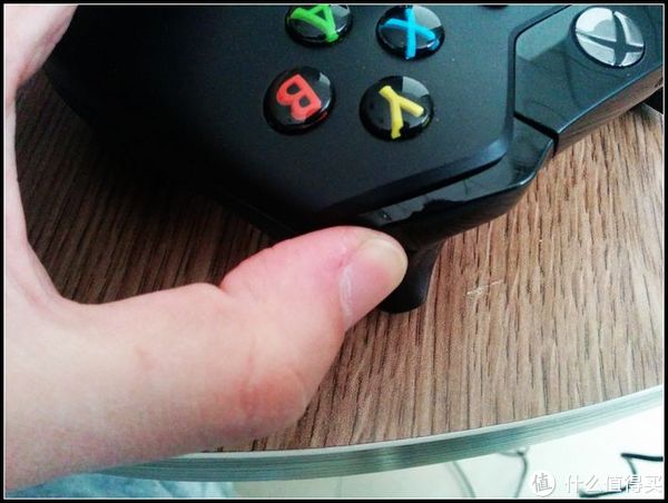 北通游戏手柄神鹰xpro,北通神鹰手柄怎么连手机