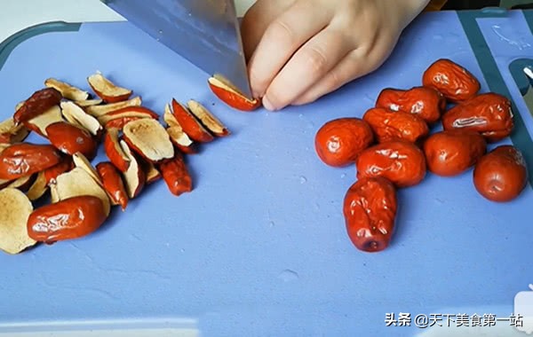 绿豆饼最好吃的做法,绿豆饼最家常的做法