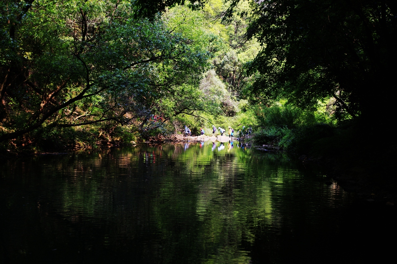 重装穿越|落水洞-野花沟-马蹄河穿越之旅