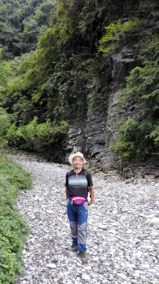 西漂湾瀑布群,建始西漂湾瀑布群