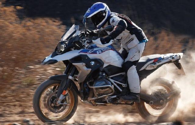 宝马r1200水鸟发展史,宝马r1250gsadventure40周年纪念版