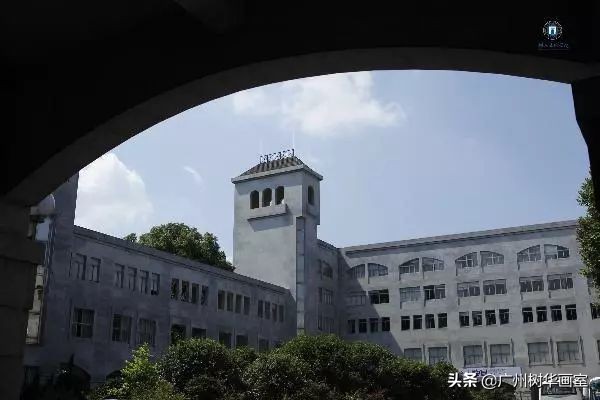 考上湖大是什么水平,考上湖美一年花多少