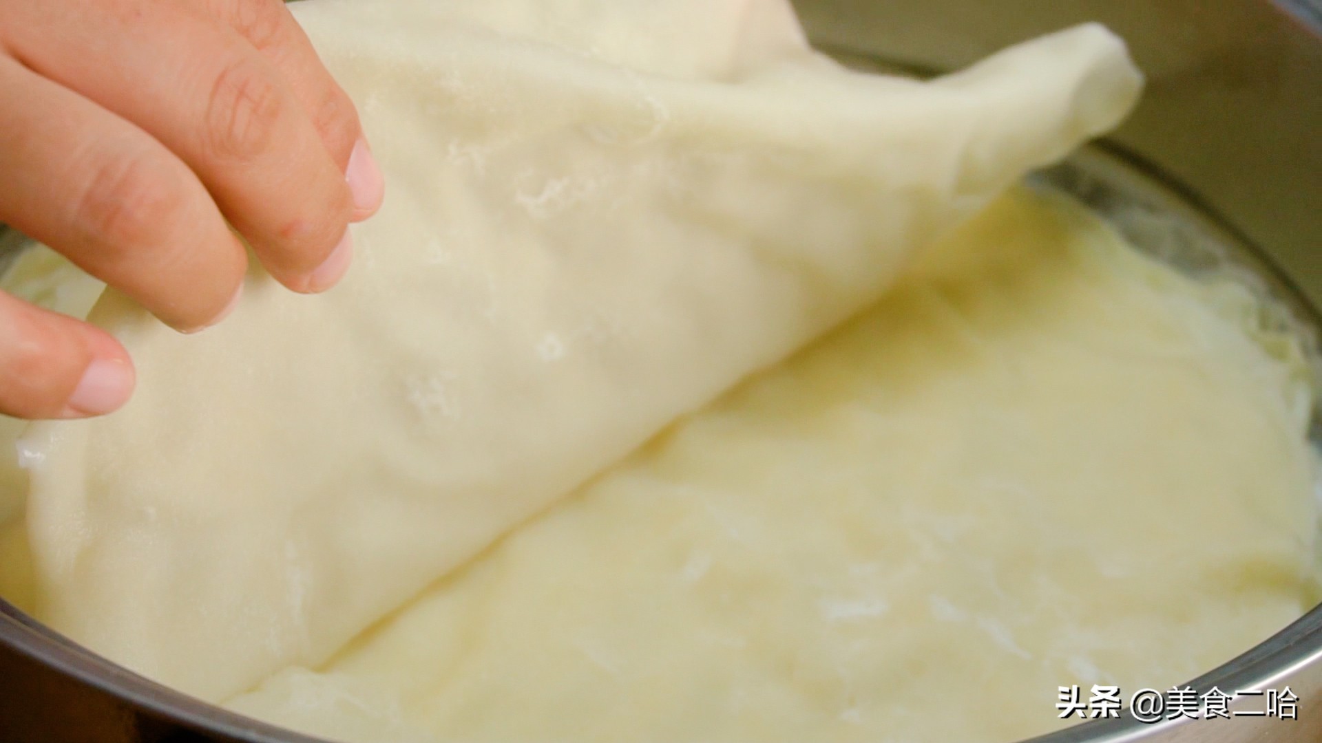 水烙馍怎样做才能软透亮,河南水烙馍