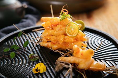 天津*麻大**花、狗不理包子、炸糕...天津人对小吃的想象力藏在哪？